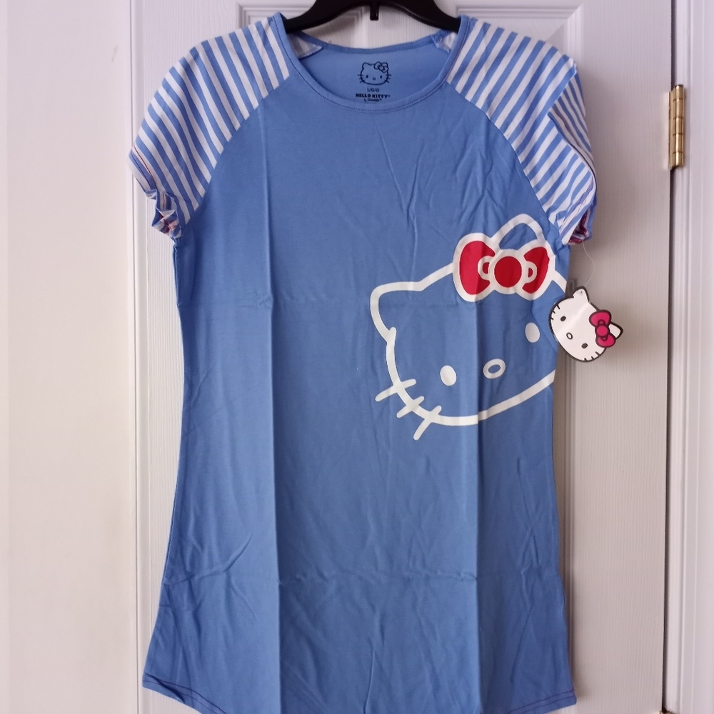 NWT Hello Kitty Nightshirt Juniors